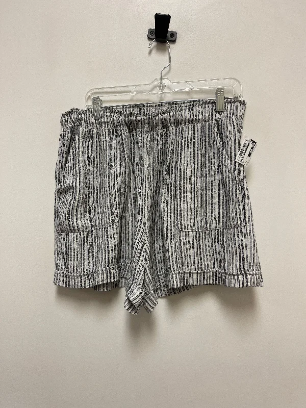 Shorts By Time And Tru In Grey, Size: L Hip Men's Retro