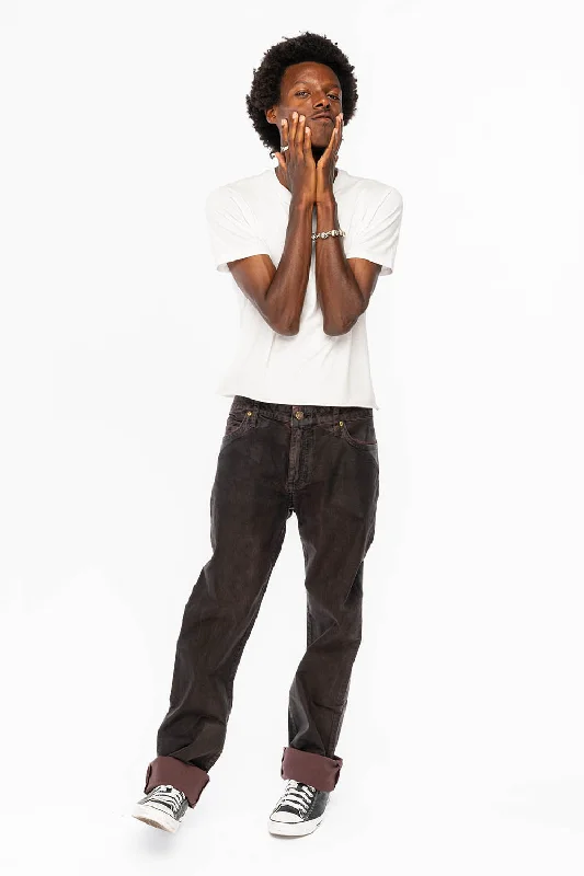 CLASSIC STRAIGHT LEG JEANS IN DARK BROWN WAX WASH Streetwear Style